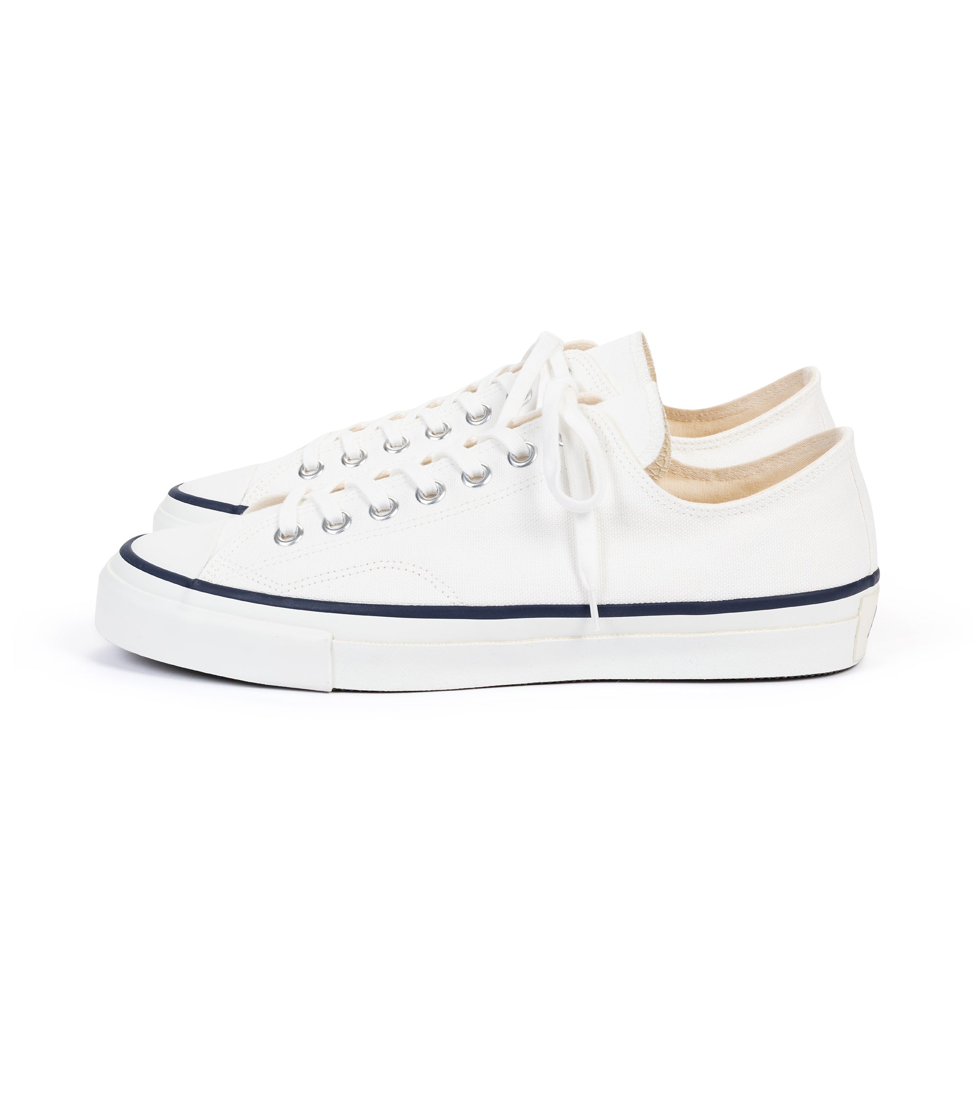 Asahi 046 Canvas Athletic Shoes: White