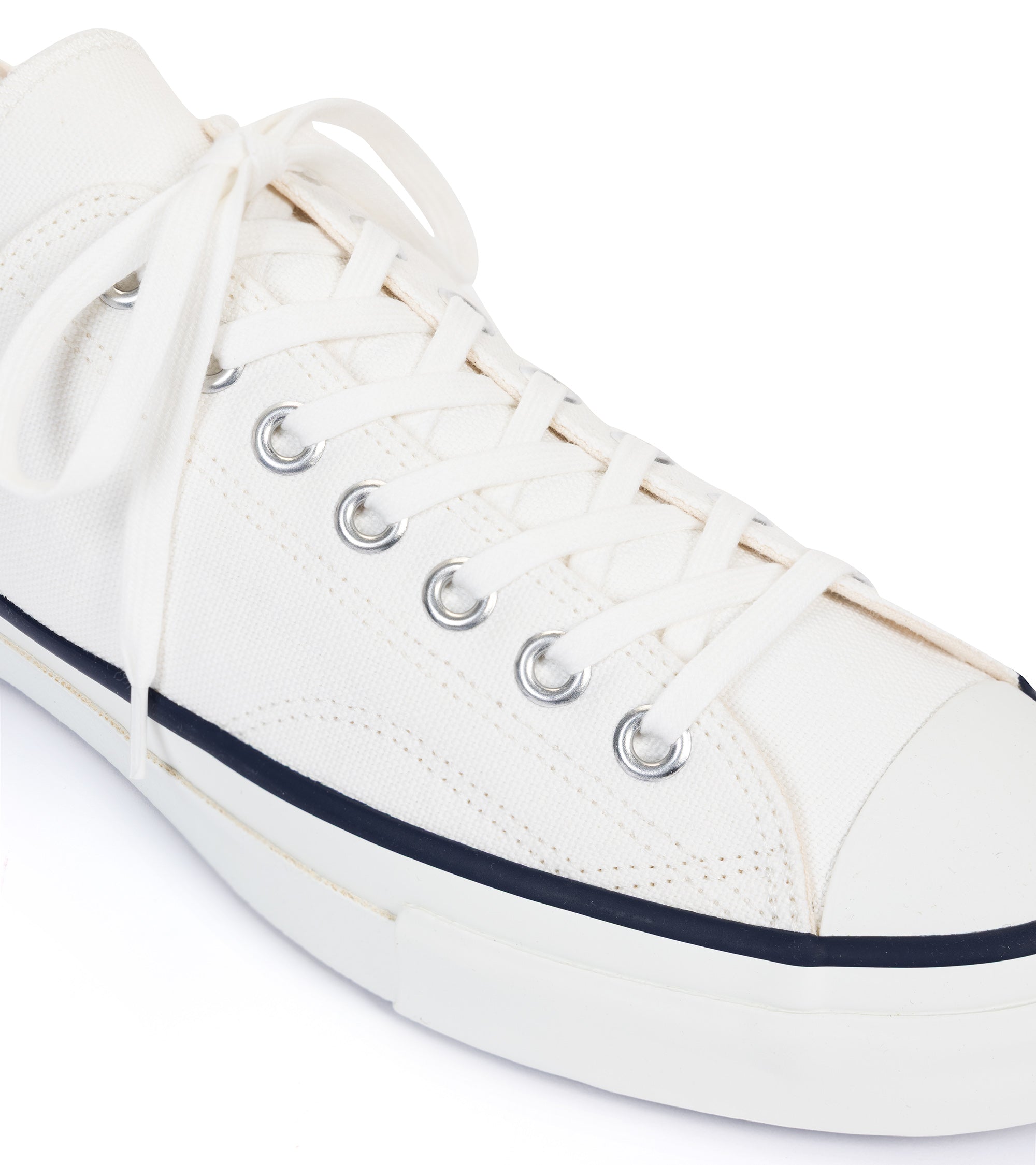 Asahi 046 Canvas Athletic Shoes: White