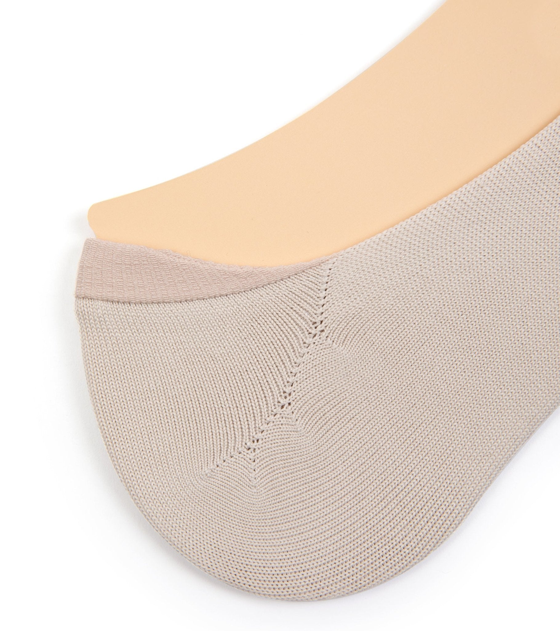 Tabio No-Show Socks: Beige - Trunk Clothiers